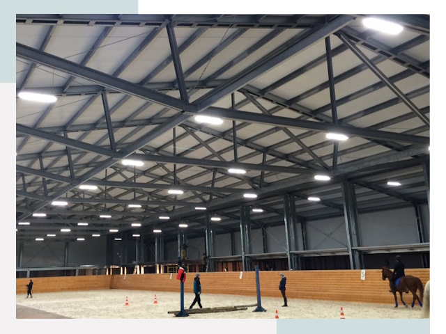 Строительство конных манежей от 610 руб в Миасс