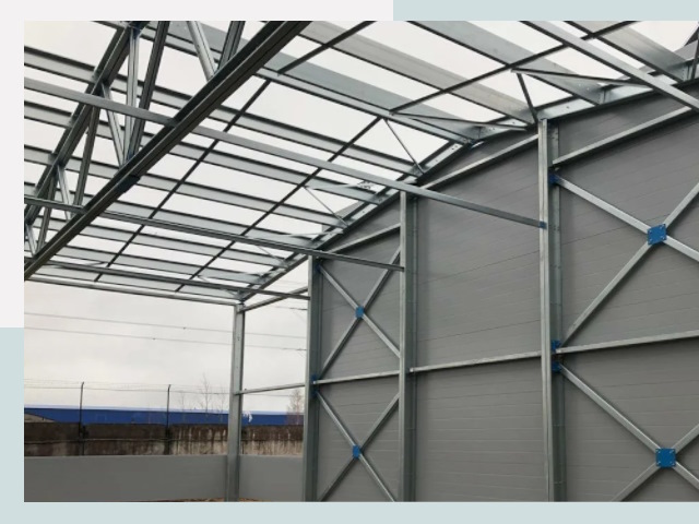 Каркасные ангары от СтальСтрой-Мсс по цене от 610 руб.